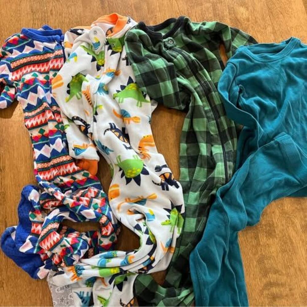 Toddler Pajamas Lot 18M 2T 4 Footed Sleepers Carter's Primary Old Navy Leveret